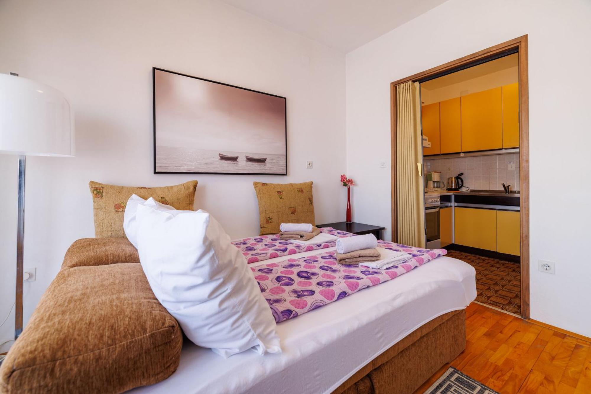 Apartments Zec 셀스 외부 사진
