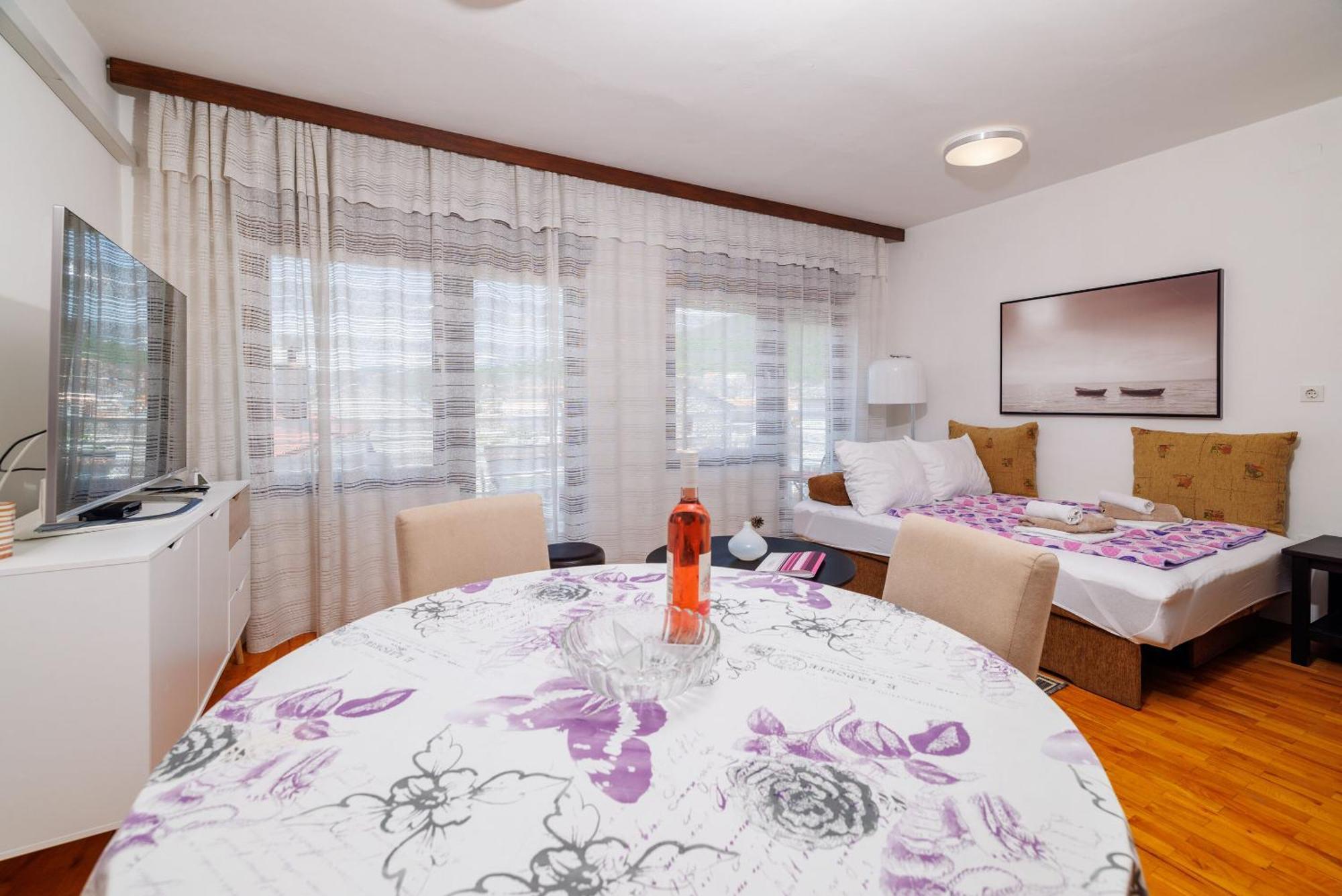Apartments Zec 셀스 외부 사진